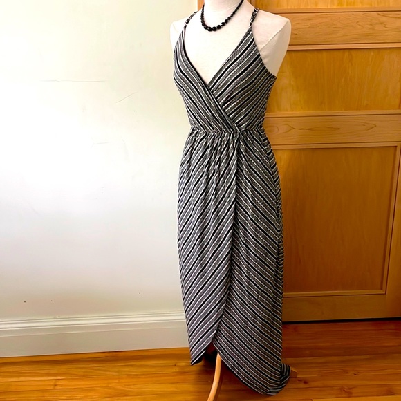 🇺🇸  Lush Sleeveless Black White and Grey Striped Maxi Dress, Size S - Picture 5 of 16